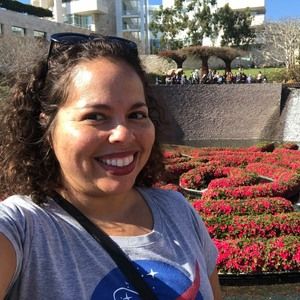 Meet your Posher, Claudia